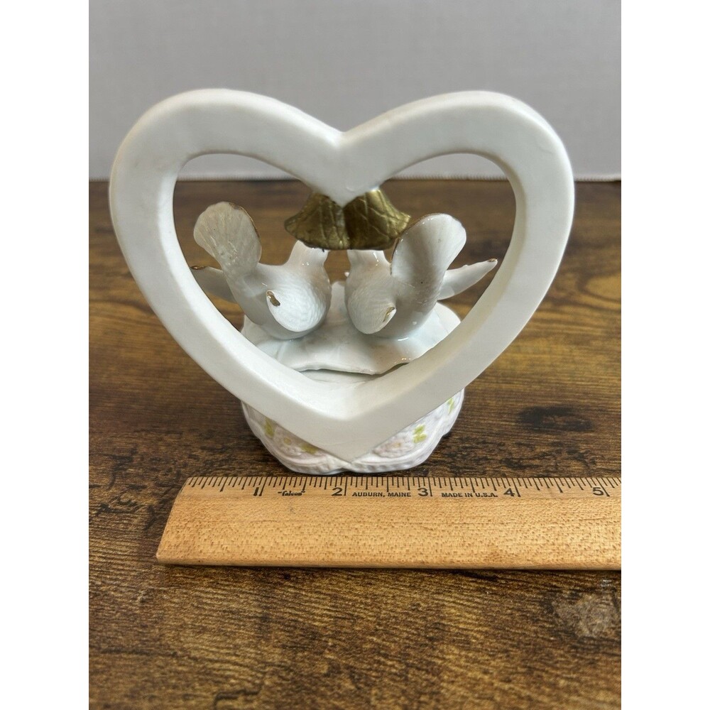 TOMA Porcelain White Dove Figurine Heart Arch Floral Decor Romantic Collectible - Picture 8 of 13